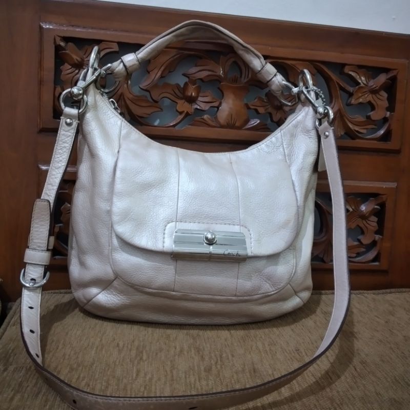 Coach shoulderbag  preloved