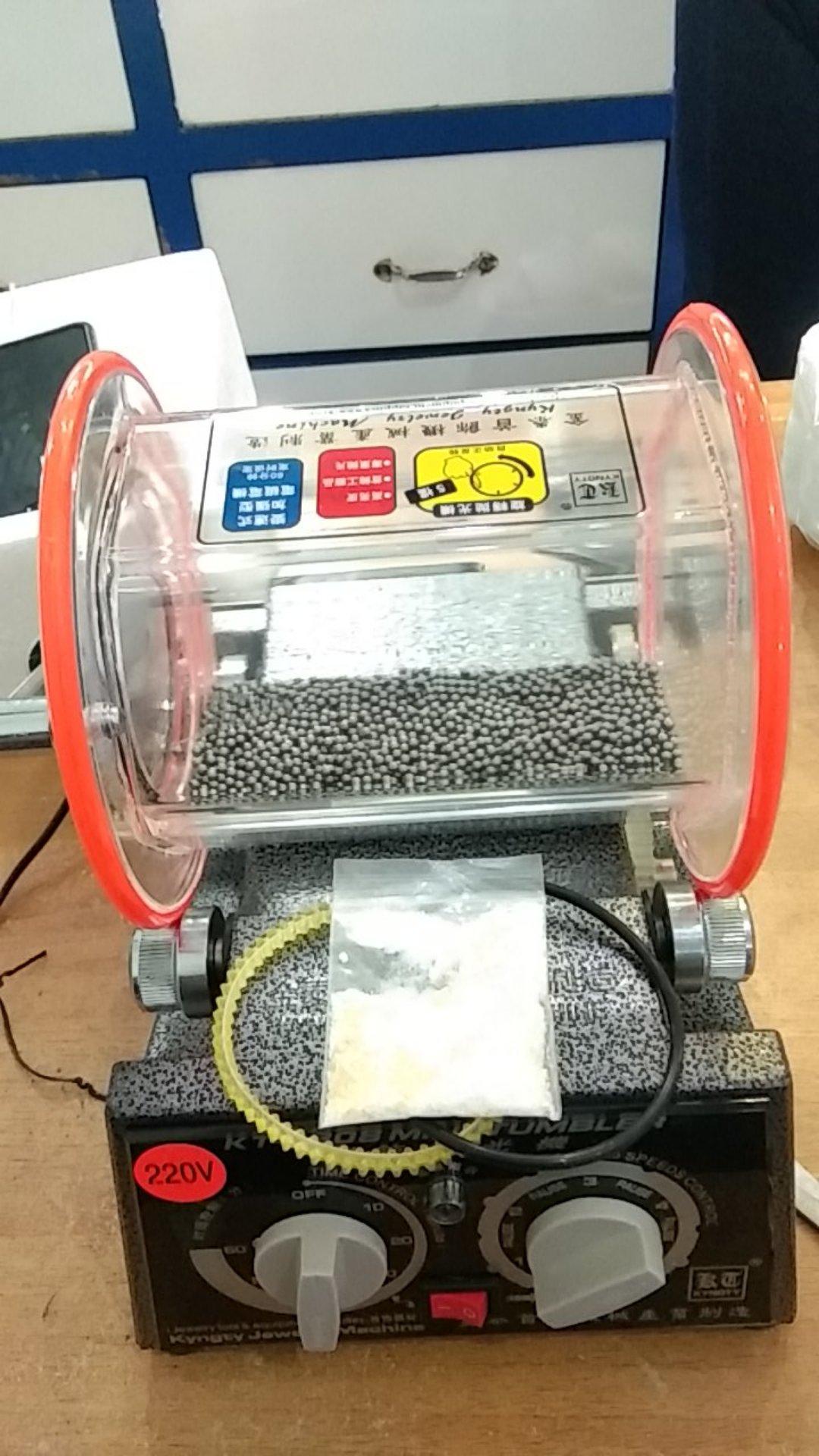 Mesin Sangling / Mesin Molen / Mesin Mini Tumbler Kyngty Kt 6808 / Mesin Pencuci Perhiasan