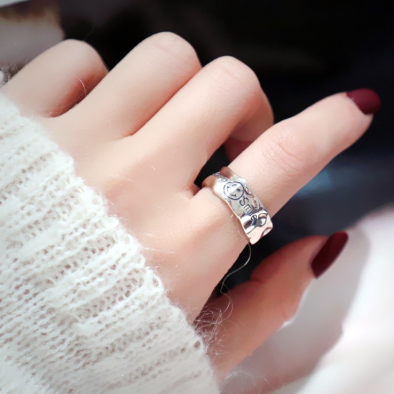 Cincin Model Terbuka Bahan Stainless Steel Motif Tulisan Smile Gaya Retro Untuk Wanita
