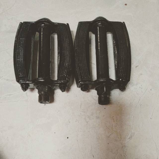 Pedal as besar bekas copotan sepeda mtb jadul Jieyang.