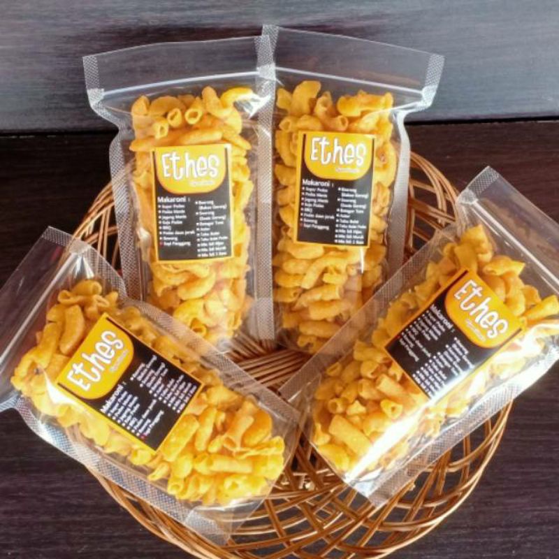 

Cemilan makaroni sapi panggang (65g)
