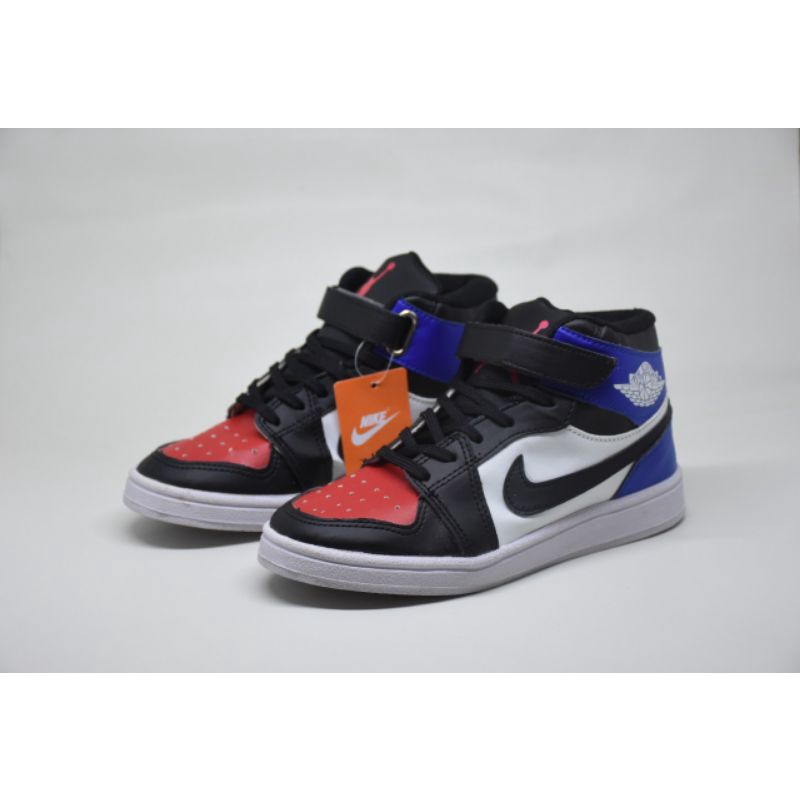 Nike Jordan Kids 26-35