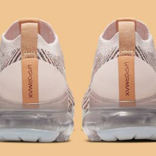 Sepatu Nike Air VaporMax Flyknit 3 Sunset Tint/White-Blue