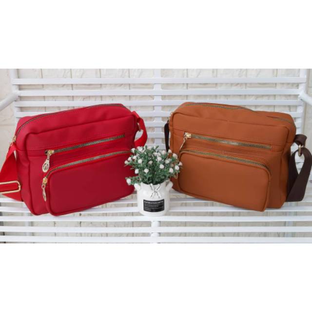 Selempang 3 ruang premium / selempang cewek / tas cewek / tas kerja / tas selempang