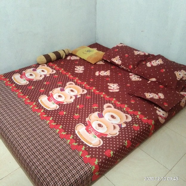 Sprei Katun Disperse Karakter 160 Dan 180