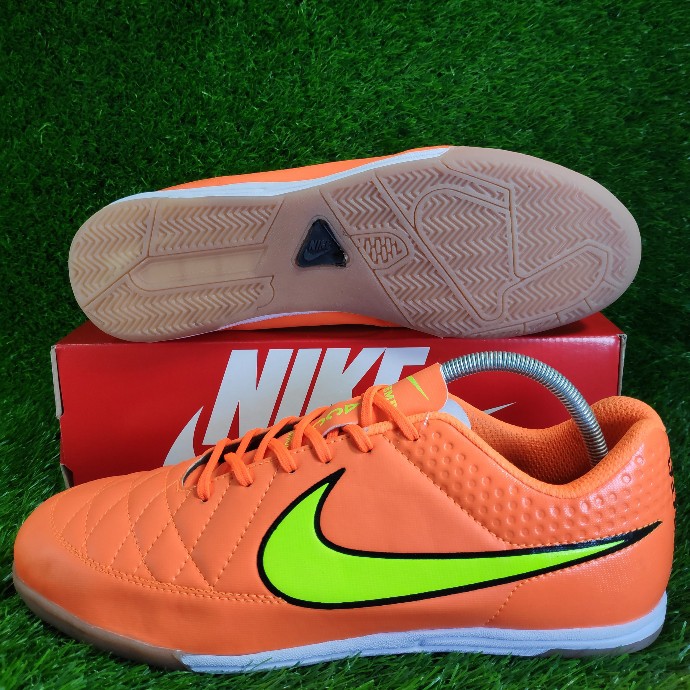 SEPATU FUTSAL SPATU PUTSAL GRADE ORI NIKE TIEMPO SEPATU FUTSAL NIKE TERBARU SEPATU PRIA COWO-ORANGE