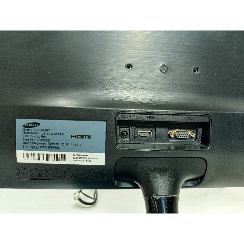 LED Monitor Samsung S19D300 19in Second Bergaransi