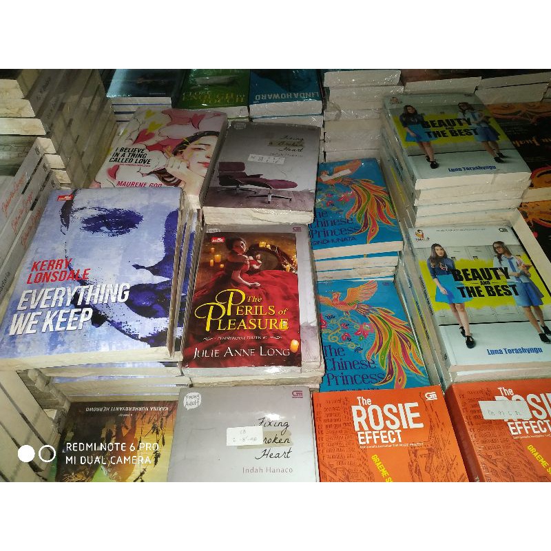 CUCI GUDANG 1000 PCS BUKU ORIGINAL SEGELAN