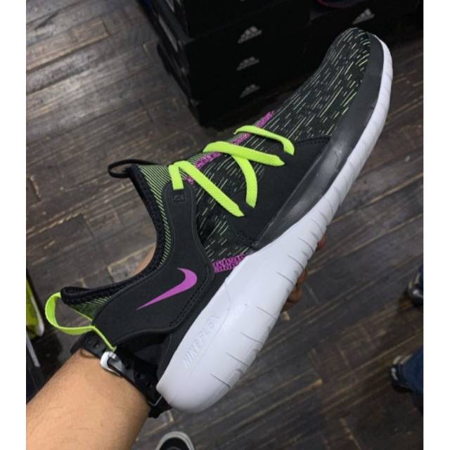 Nike Flex Contact