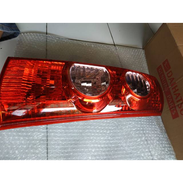 Stoplamp Avanza-Xenia VVTI kanan