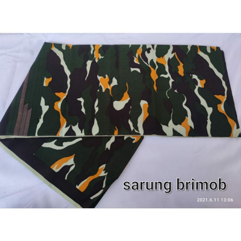 sarung doreng brimob