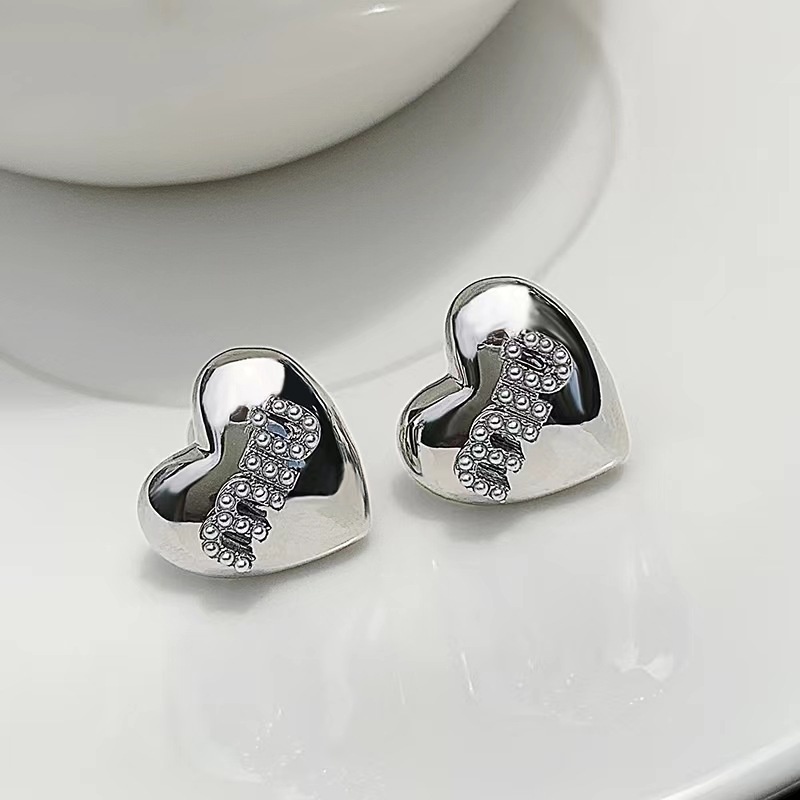 Anting 925 silver needle Desain Tulisan love Aksen Mutiara