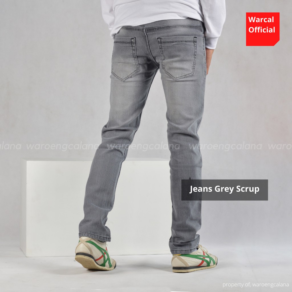 In One Celana Jeans Panjang Grey Scrup