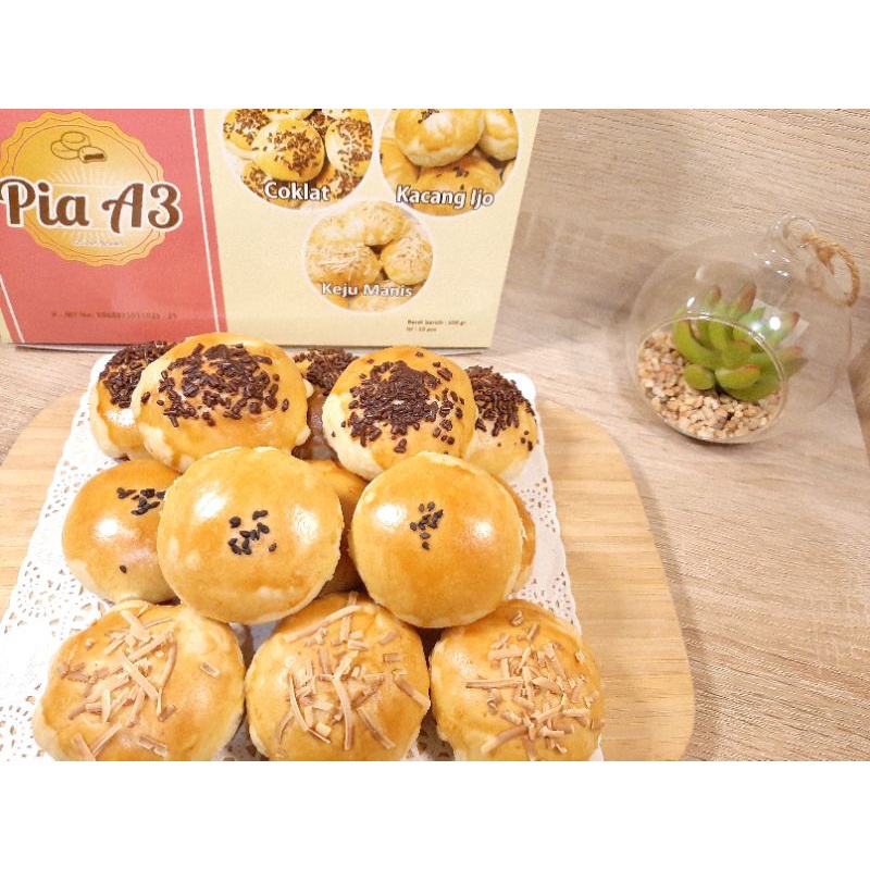 

Kue Pia A3 (bakpia) Homemade Isi 10pcs
