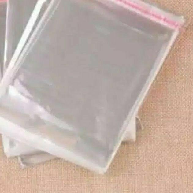 

Plastik Bening Agak Tebal OPP Baju Uk 25 x 35 cm / 05 Tebal 27micron 1 Pack=100pcs