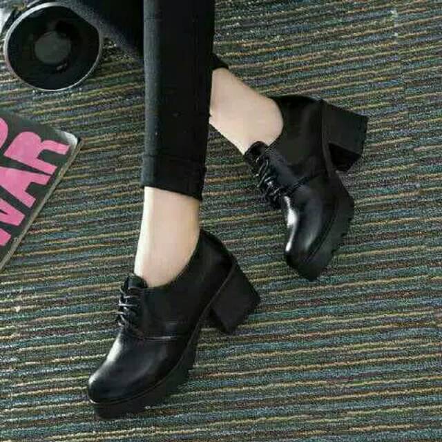 DS SEPATU BOOT KOREA STYLE HITAM