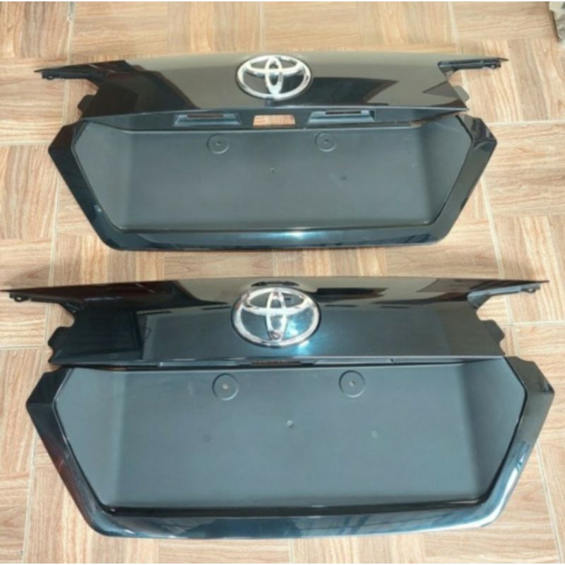 Trunklid belakang Toyota Innova Reborn 2015 keatas Original