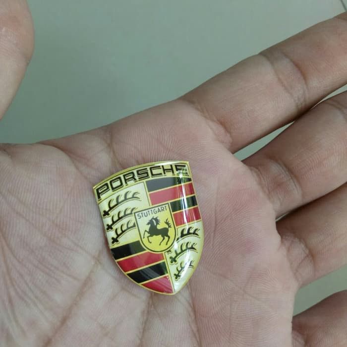 

stiker porsche ukuran kecil