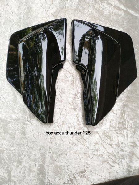 Cover Box Accu Thunder 125