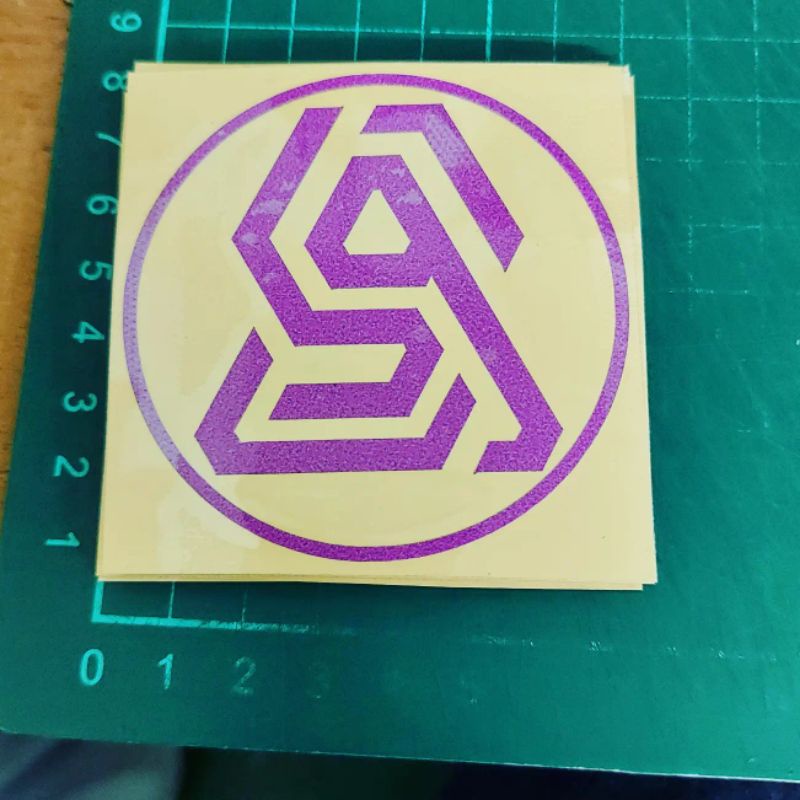 

Sticker Cutting Logo Signature Ungu isi 1 pcs