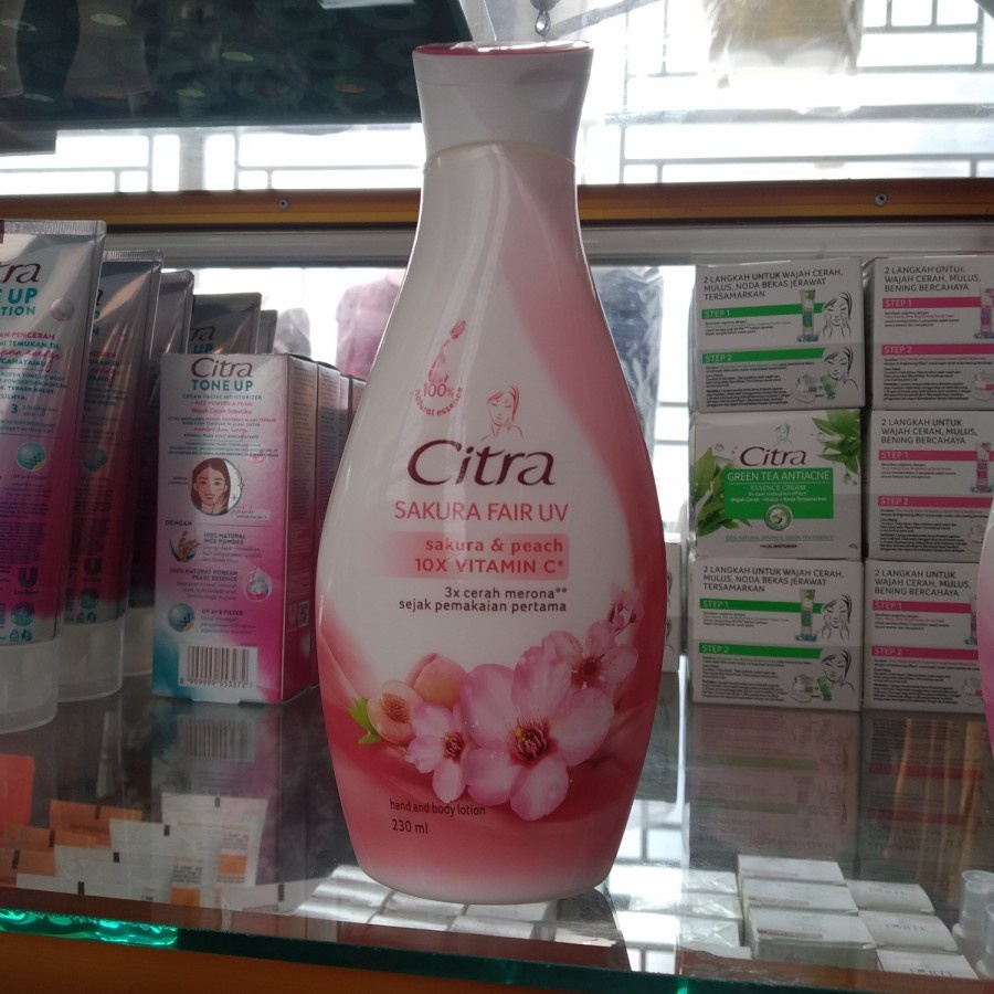 Citra  handbody sakura fair UV