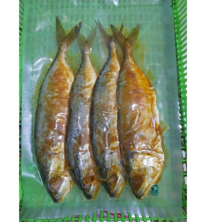 

Paling Bagus--ikan asin peda asli empuk dan wangi 3 ekor