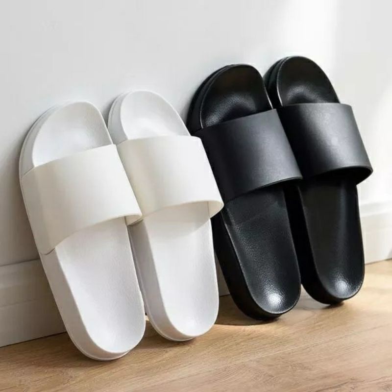 sandal karet slip on pria wanita polos anti slip bahan karet nyaman di pakai sehari hari