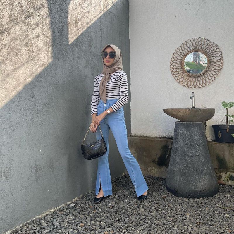 GRITA CUTBRAY JEANS (CKEY)