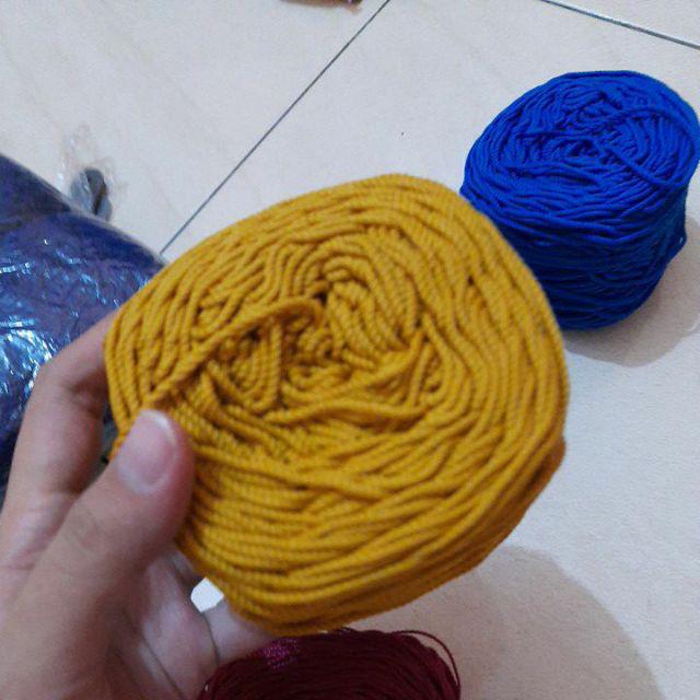 Benang Rajut Polyester Super Kuning Gold 9351 100gram Benang Rajut Polyester Super Kuning Gold 9351 100gram