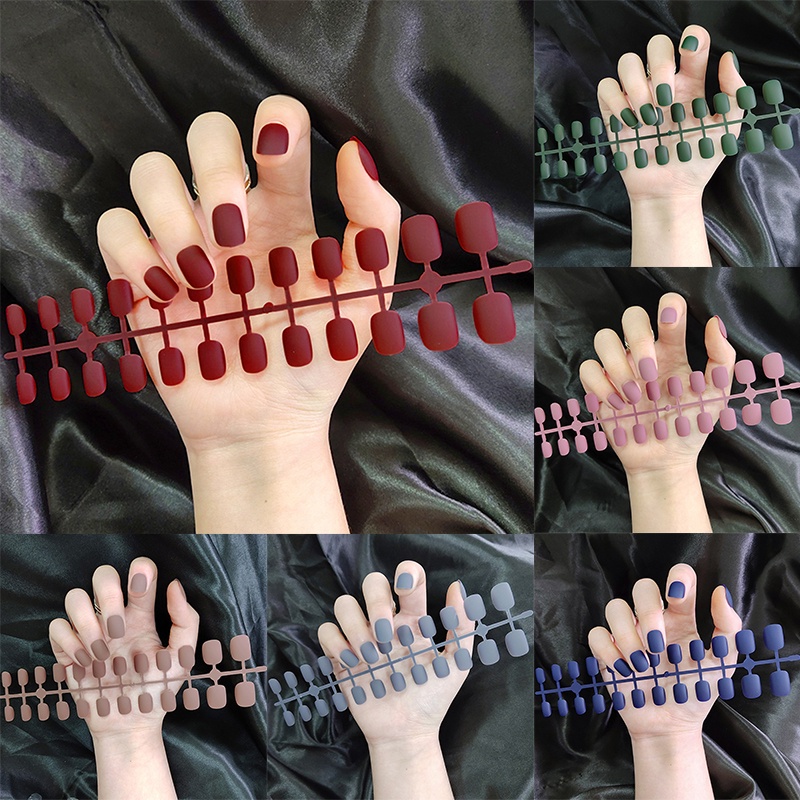 24pcs Kuku Palsu Warna Matte Bentuk Bulat Panjang Dapat Dilepas Untuk Nail Art