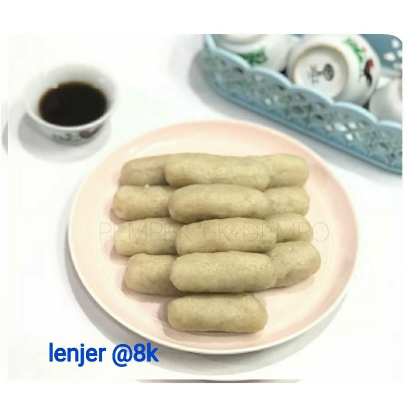 

Pempek belida (Lenjer)