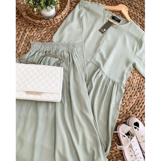 Latasha Outfit Diana Dress