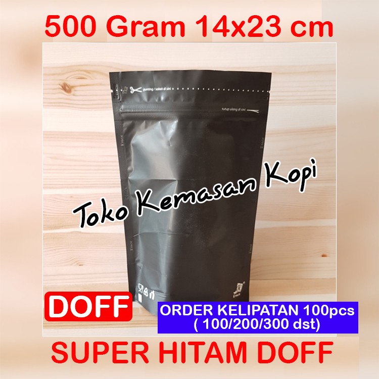 

Kemasan Standing Pouch Alumunium Foil Padat Super Hitam Doff 500+ZIPPER