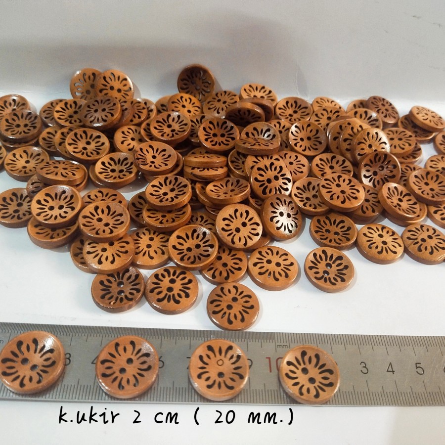 Kancing kayu Ukir diameter 15mm -18mm -20mm -15mm/cm Isi12 pcs - isi50 pcs