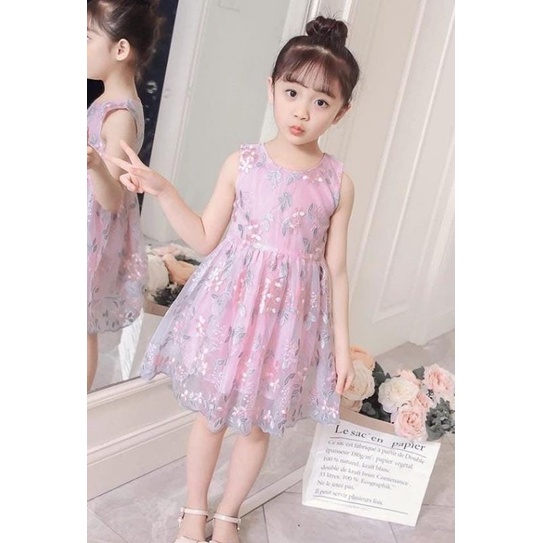Dress furing leafy mix flower