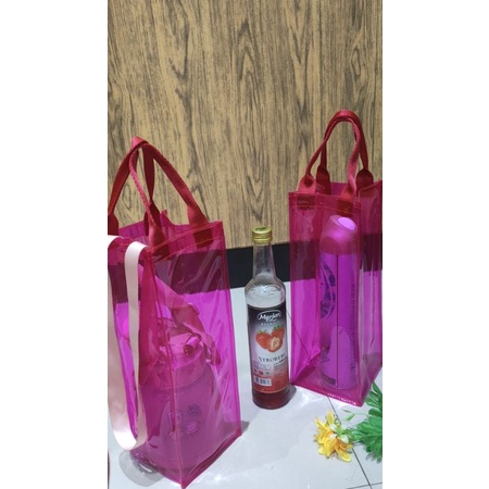 tas botol mika warna pink merah hitam putih 2 liter tali webbing tempat botol viral gemoy