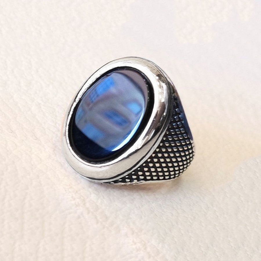 Cincin Bahan Titanium Steel Warna Silver Hias Batu Permata Agate Hitam Gaya Vintagepunk Untuk Pria