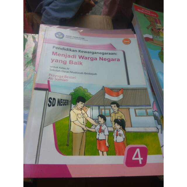 

Buku PPKN SD Kelas 4 BSE