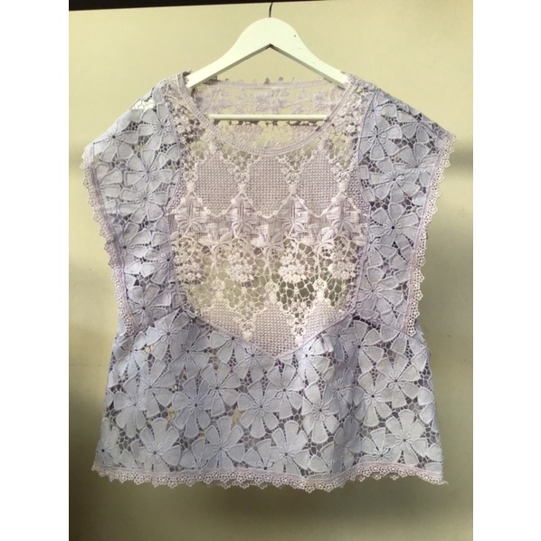 Preloved Blouse Renda Ungu Motif Bunga