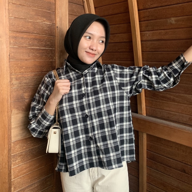 Lexa Kemeja Crop Oversize Flanel Lengan Balon Shirt Blouse Korean Style NEKADAILY