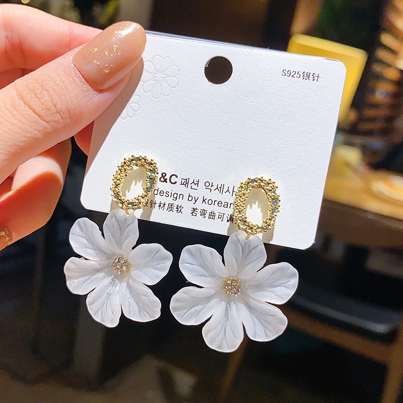 Shuling S925 silver needle Summer Earrings White Flower Petal Earrings Female High Sense Wholesale Earrings