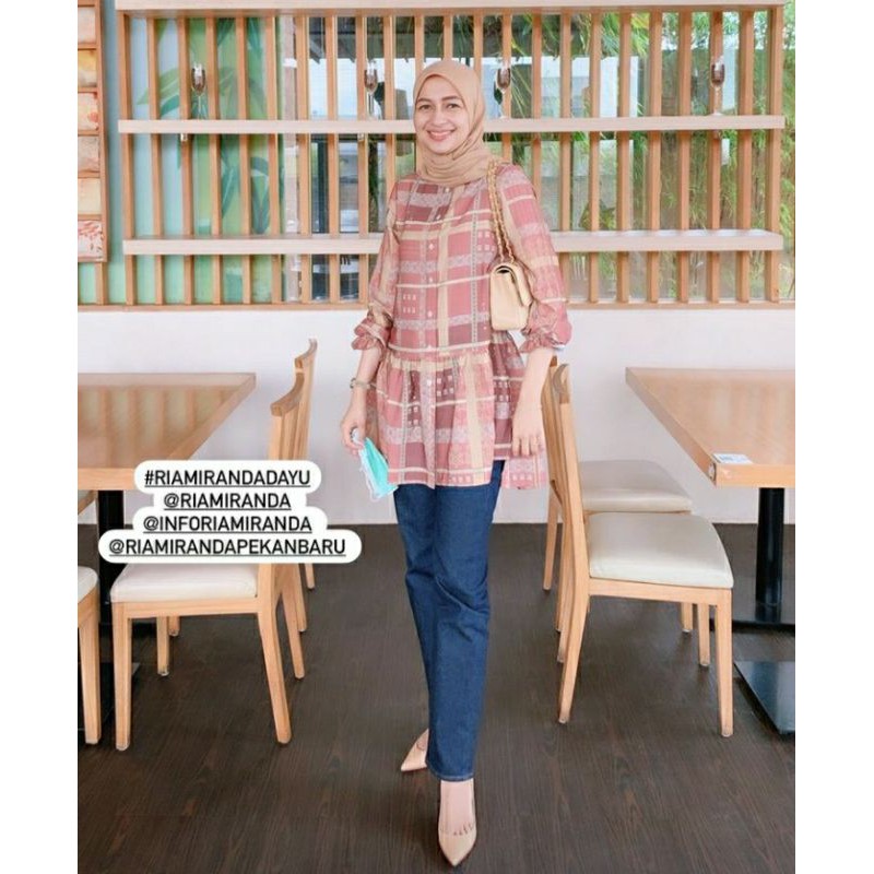 NAWANG TOP RIAMIRANDA RM DAYU Ria Miranda