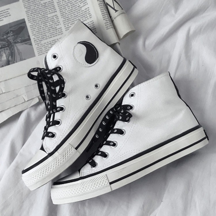  Sepatu  Sneakers  Wanita Model Korea High Top Graffiti 