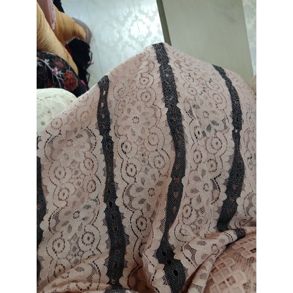 bahan/kain brukat katun motip salur garment