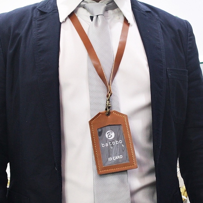 

Batobo Gantungan B001531 ID Card Kulit Asli 2in1 Free Box