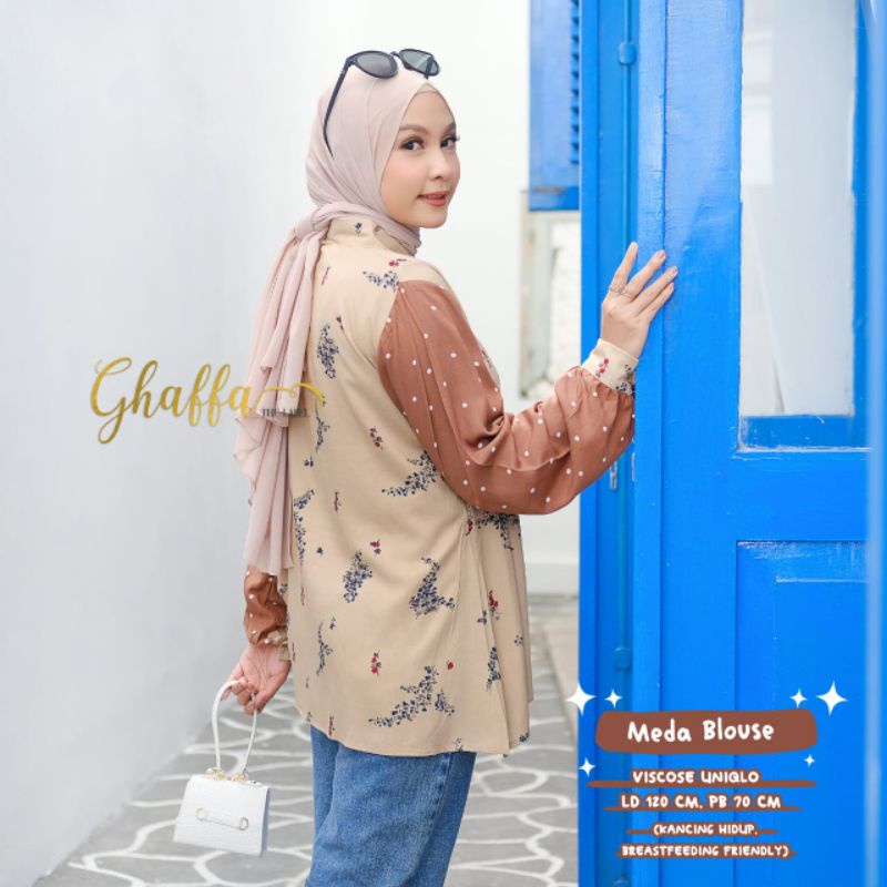 Meda blouse motif 2in1 by ghaffa the label