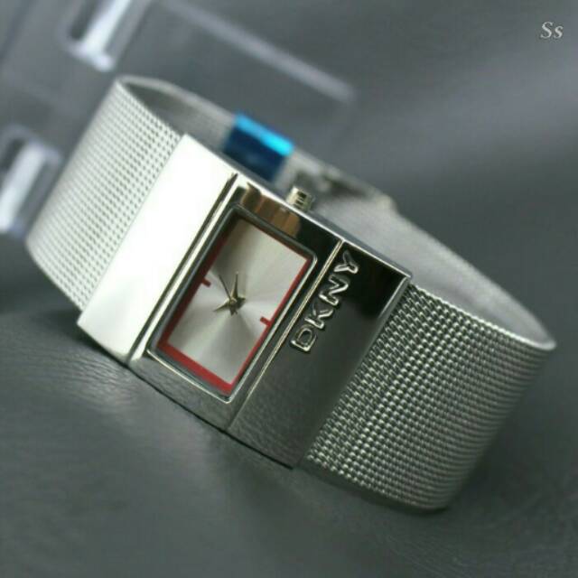 JAM TANGAN DKNY