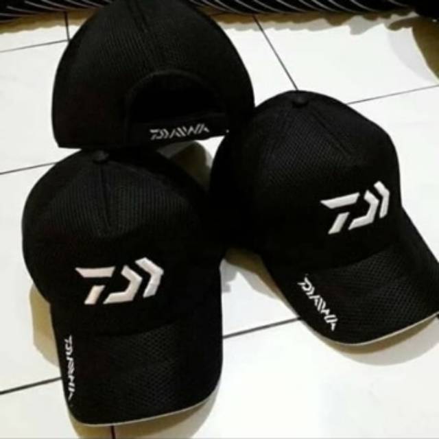 Topi Mancing Daiwa Bahan Tebal