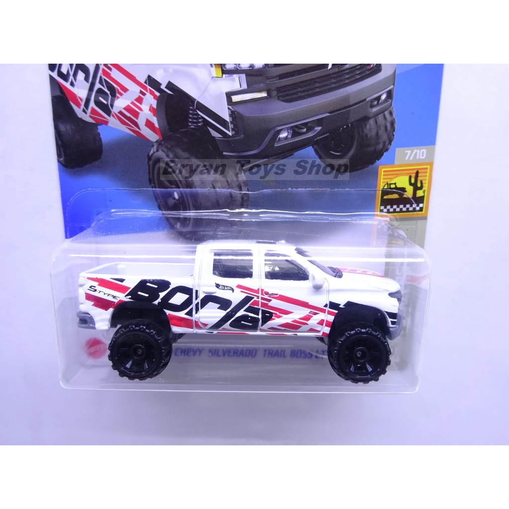 Hot Wheels 19 Chevy Silverado Trail Boss LT Putih Borla