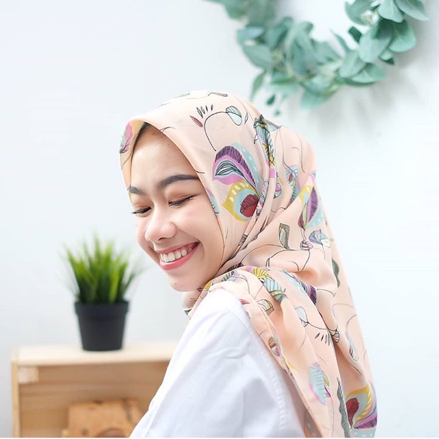 POLLYCOTTON PREMIUM MOTIF